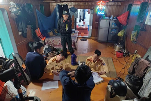 Triệt phá đường dây hóa đơn khống để 'lấp liếm' cát tặc