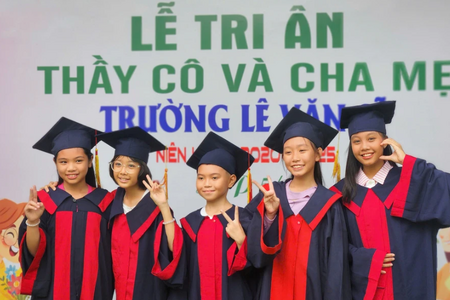 Phụ huynh sập bẫy lừa đảo: Con trẻ 'mất trắng' mùa hè