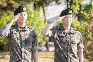Jimin và Jungkook (BTS) chính thức xuất ngũ, chào đón fan bằng cách 'đặc biệt'