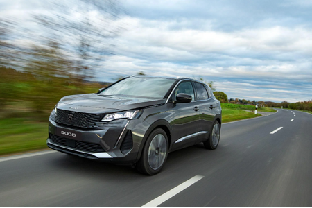 Sở hữu xe Peugeot giá từ 808 triệu đồng cùng quà tặng hấp dẫn