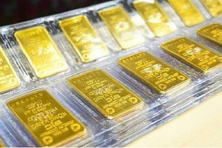 Giá vàng ngày đầu tuần 16/6 trong nước ổn định ở mức cao, thế giới đi ngang