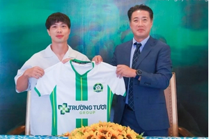 Chuyên gia Nhật Bản chia tay đội bóng của Công Phượng