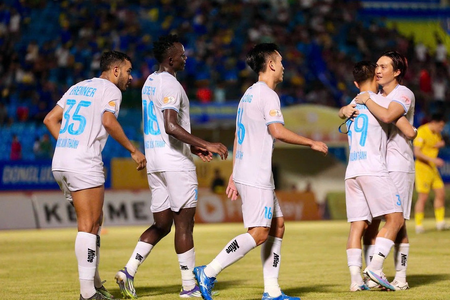 Loạt cầu thủ bị treo giò ở vòng 26 V-League 2024/25