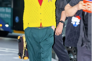 G-Dragon được fan Việt khen tinh tế khi ra sân bay tới Việt Nam