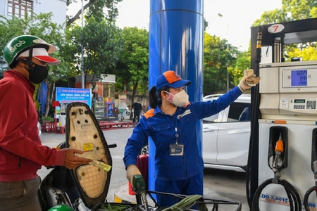 Giá xăng dầu dự báo giảm mạnh từ 1.000-1.440 đồng/lít