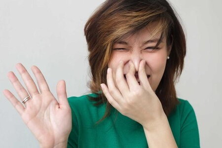 Mùi hôi vùng kín khiến bạn mất tự tin? Có cách khắc phục!
