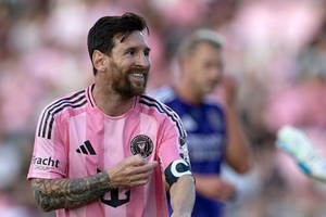 Messi có quyết định bất ngờ về tương lai