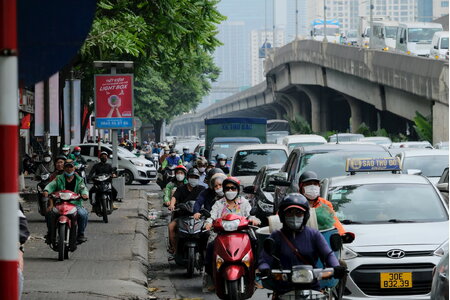Hà Nội: Lên phương án cấm xe máy chạy xăng, dầu trên Vành đai 1 từ tháng 7/2026