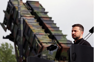 Ông Zelensky được báo tin cực xấu