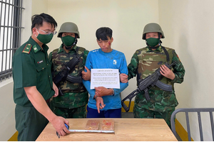 Bắt giữ thanh niên vận chuyển trái phép 2 bánh heroin từ Điện Biên sang Lai Châu