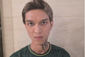 Rapper Bình 'gold' kẹp cổ, cướp ví tiền, điện thoại và xe của tài xế taxi