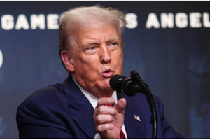 Ông Trump thề sẽ đưa Mỹ ra khỏi 'mớ hỗn độn' ở Ukraine
