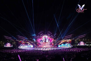 Dàn sao đình đám 'cháy' hết mình với V Fest - Thanh xuân rực rỡ