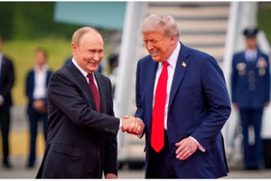 Ông Putin tuyên bố về 'ánh sáng cuối đường hầm' trong quan hệ với Mỹ
