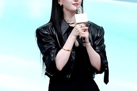 Lưu Diệc Phi lộ diện hậu scandal