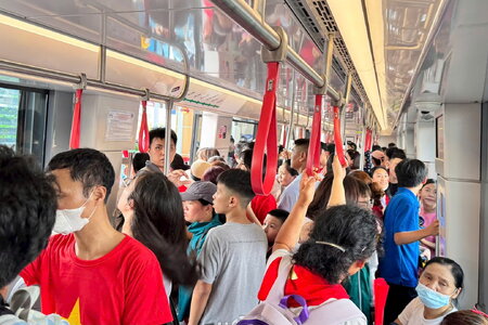  Tàu điện Hà Nội phục vụ gần 2 triệu lượt hành khách dịp Quốc khánh
