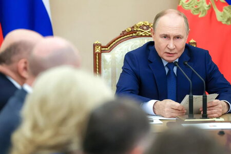 Ông Putin bất ngờ tuyên bố Nga phải "đi trên lưỡi dao"
