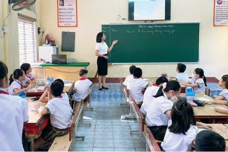 Không còn đình chỉ, phê bình học sinh tiểu học