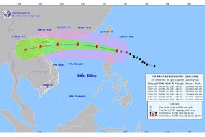 Siêu bão Ragasa giật trên cấp 17, mỗi giờ đi được 20km