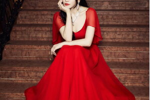 Song Hye Kyo vướng tranh cãi vì thái độ làm việc 