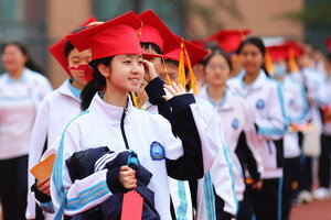 Trường học Trung Quốc kéo dài kỳ nghỉ giảm áp lực học tập, kích cầu du lịch
