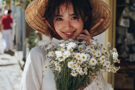 Niềm vui nhân đôi, 3 con giáp có quý nhân phù trợ, tháng 10 sang kinh doanh lời to, thắng lớn