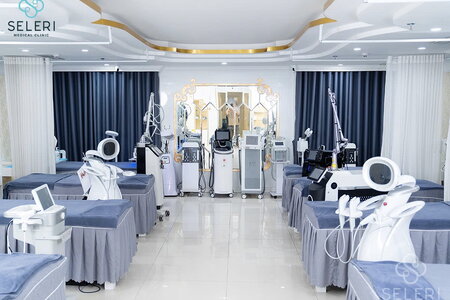 Vì sao Phòng khám Da liễu 42 Liễu Giai là "Địa chỉ vàng" điều trị nám chuẩn Y khoa tại Hà Nội?