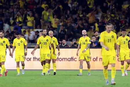 "Bóng đá Malaysia nên ngừng phản kháng"