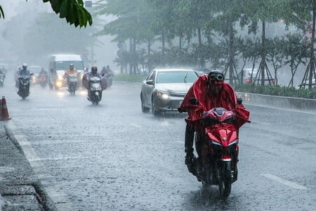 Dự báo thời tiết 12/10: Nhiều khu vực trên cả nước xuất hiện mưa rào và dông