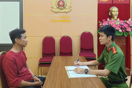 Tạm giữ người đàn ông 2 lần đốt rác trên tầng thượng làm cháy nhà hàng xóm