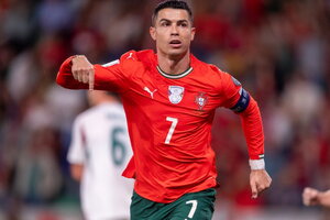 Ronaldo lập kỷ lục ghi bàn lịch sử ở vòng loại World Cup