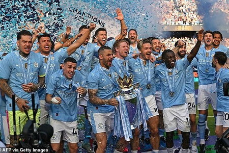 Ngoại hạng Anh muốn ra quy định mới, Man Utd, Man City phản đối mạnh