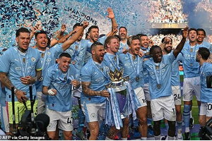 Ngoại hạng Anh muốn ra quy định mới, Man Utd, Man City phản đối mạnh