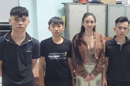 Đà Nẵng: Mâu thuẫn cá nhân, nhóm 3 nam 1 nữ kéo nhau mang dao 60cm truy sát đối thủ