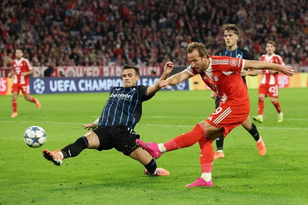 Kane phá kỷ lục ghi bàn ‘khủng khiếp’ của Ronaldo