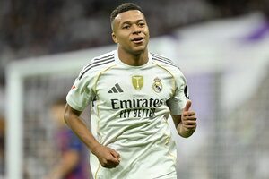 Mbappe lập kỷ lục hiếm tại siêu kinh điển, sánh ngang Ronaldo và Ronaldinho