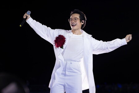 Hà Anh Tuấn tiếp tục hành động gây xúc động mạnh