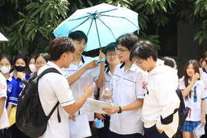 Tuyển sinh đại học 2026 tại TP.HCM: Hai chiến lược tuyển sinh của các 