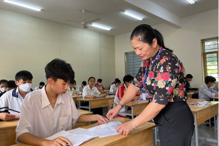 Học sinh Quảng Ngãi nghỉ học từ chiều 6/11 để ứng phó bão Kalmaegi