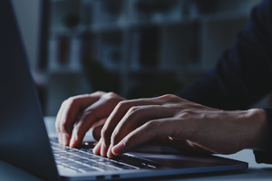 Giới trẻ sa vào thói quen “ngủ ngày, cày đêm”: Chuyên gia chỉ cách thay đổi hiệu quả