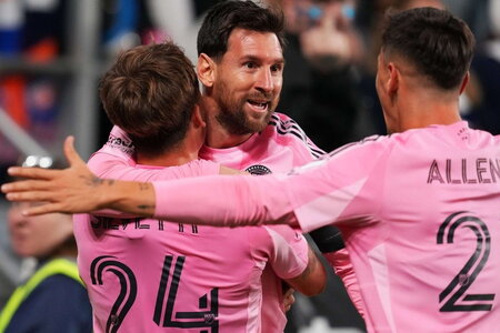 Messi làm nên những điều chưa từng có trong lịch sử bóng đá