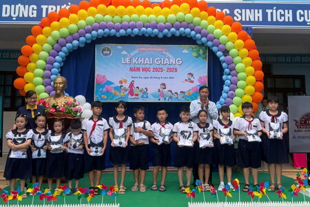 TPHCM đề xuất hỗ trợ tối đa 2,1 triệu đồng/tháng cho học sinh yếu thế