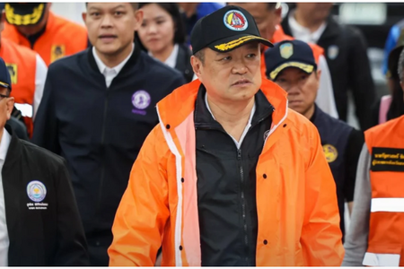 Thủ tướng Thái Lan xin lỗi, nhận trách nhiệm về sai sót trong xử lý khủng hoảng lũ lụt