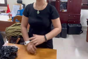 Quảng Trị: Phát hiện vụ buôn lậu gần 13 cây vàng, 500 máy đào tiền điện tử