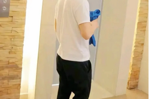 Cuộc sống 3 năm mặc một chiếc áo của Châu Tinh Trì