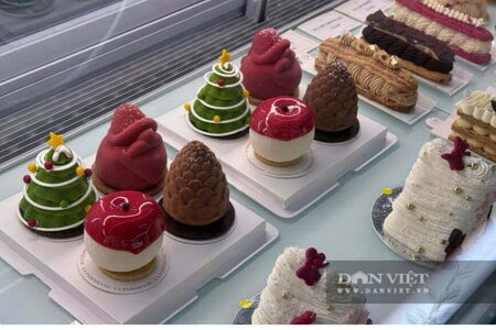 Độc đáo thị trường bánh ngọt mùa Giáng sinh 2025