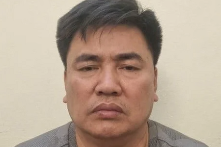 Vụ đẩy CSGT vào đầu xe tải ở Hà Nội: Đối tượng xin bỏ qua vi phạm nhưng bất thành