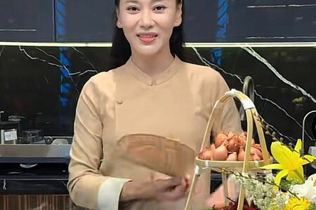 Phương Oanh bất ngờ xuất hiện sau biến cố gia đình, vẻ thoáng buồn gây chú ý