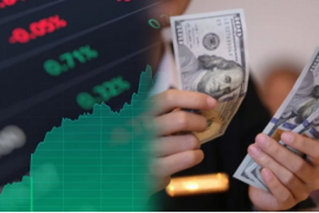 Tỷ giá USD hôm nay 15/12: Ngân hàng và thị trường "chợ đen" hạ nhiệt