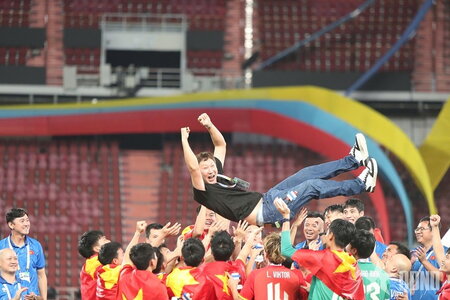 U22 Việt Nam nhận thưởng lớn, HLV Kim Sang-sik đi vào lịch sử